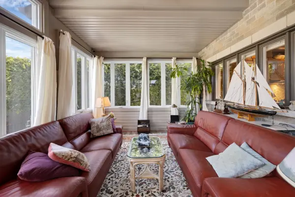 272 Rue du St-Laurent