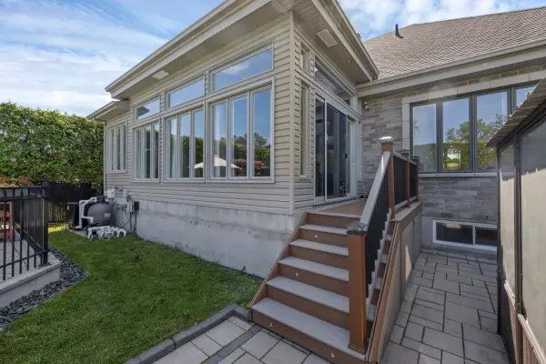 272 Rue du St-Laurent