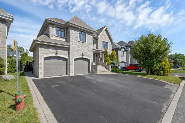 272 Rue du St-Laurent