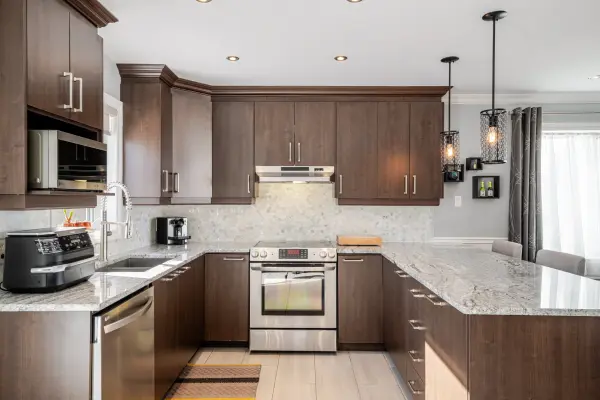 1114 Rue des Azalées