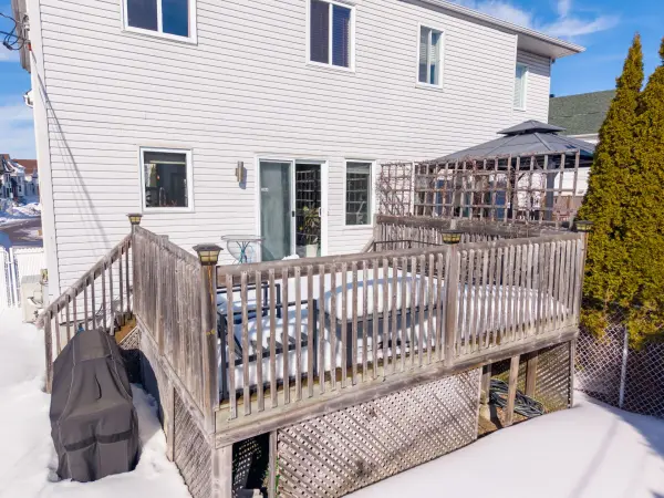 1114 Rue des Azalées