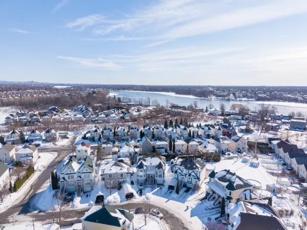 1114 Rue des Azalées