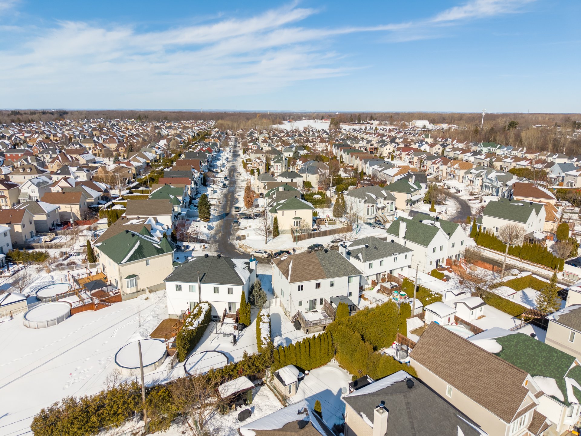 1114 Rue des Azalées