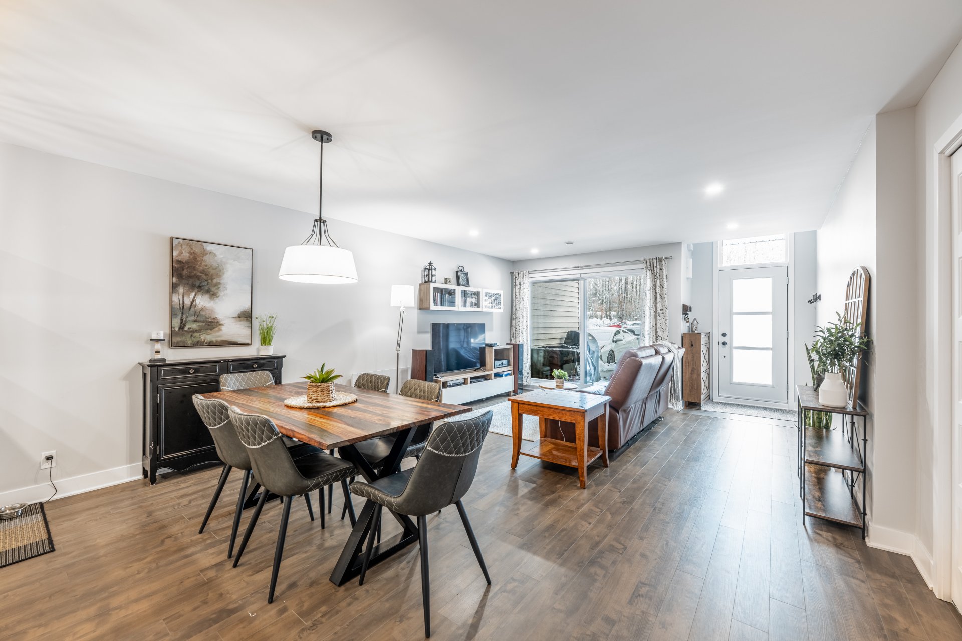 868 Rue du Mont-Brome