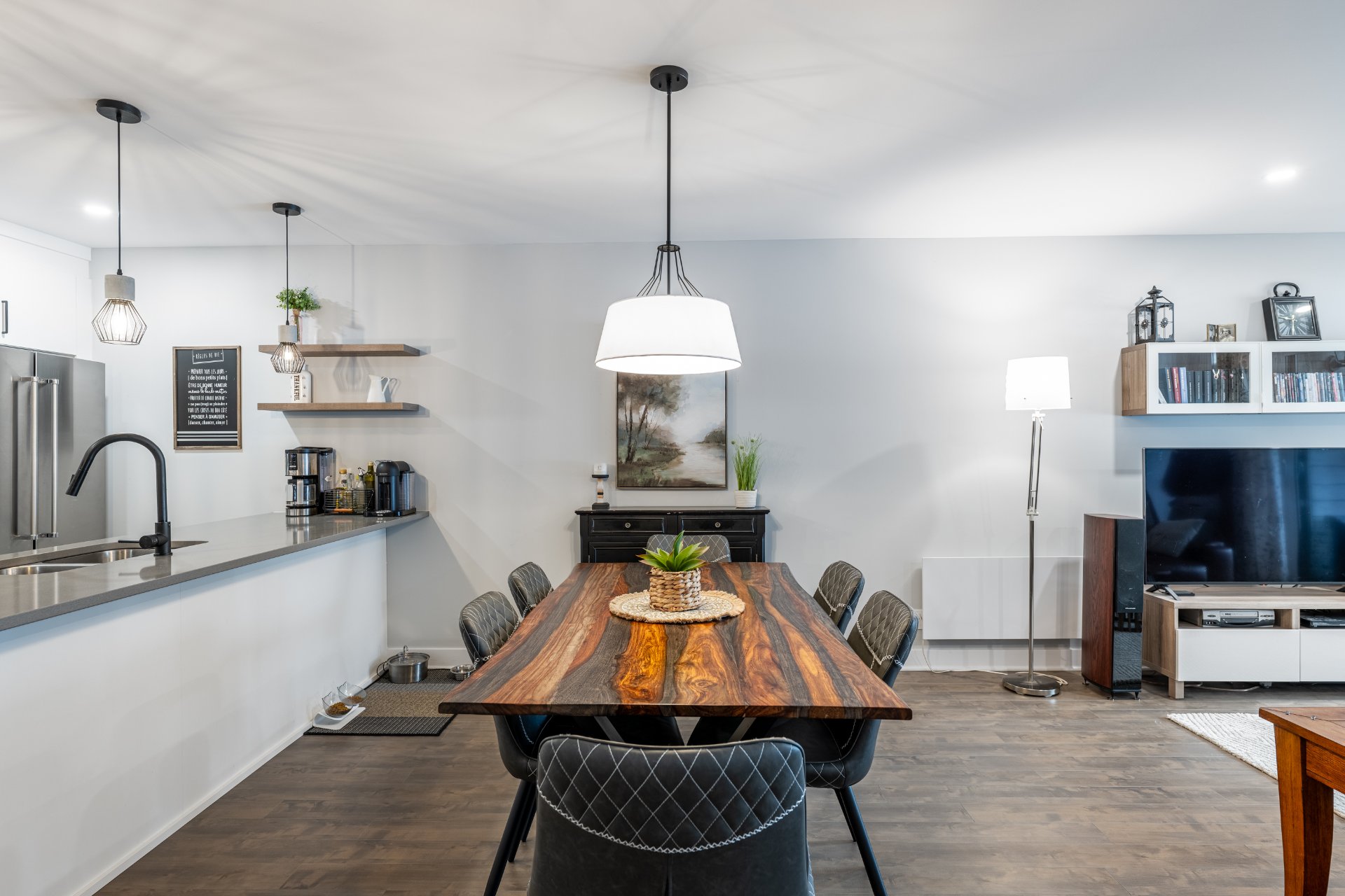 868 Rue du Mont-Brome