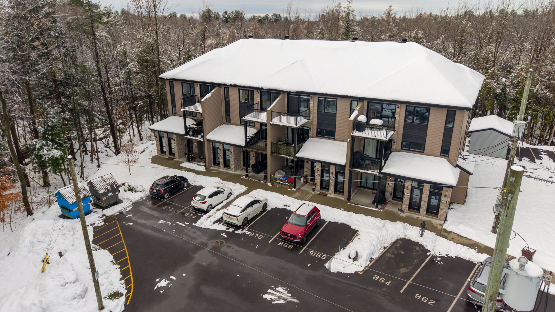 868 Rue du Mont-Brome