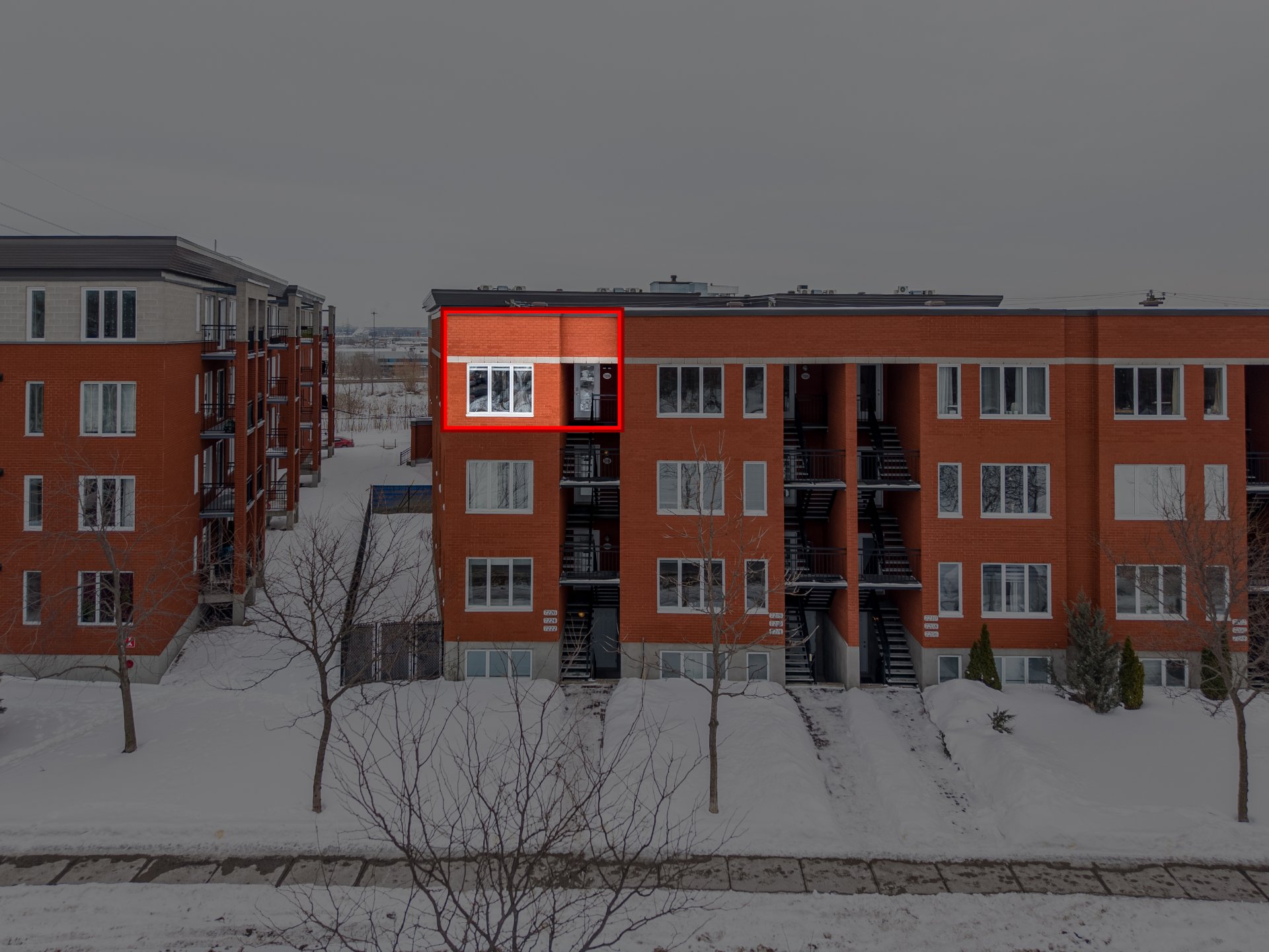 7226 Av. Pierre-De Coubertin