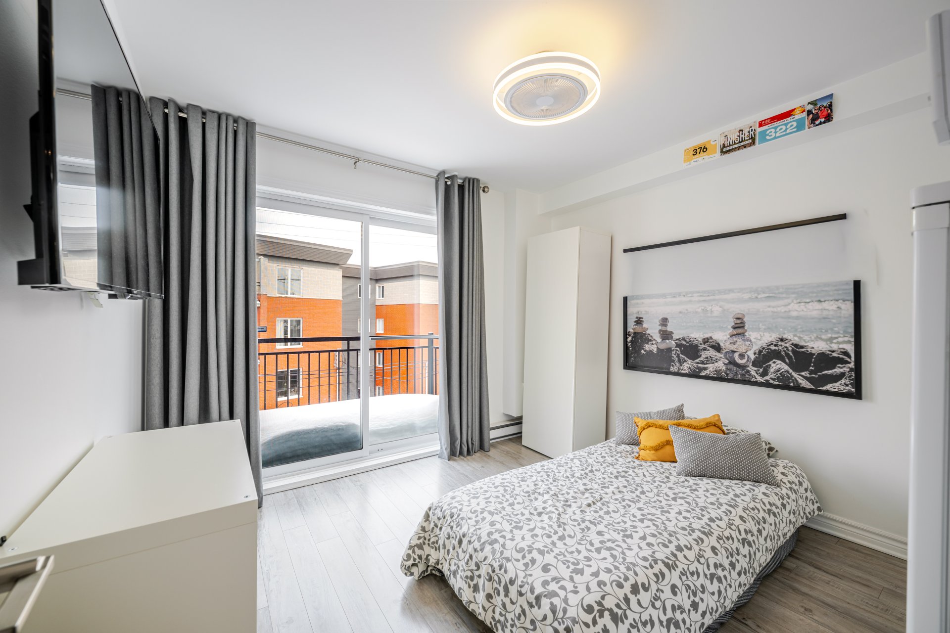 7226 Av. Pierre-De Coubertin