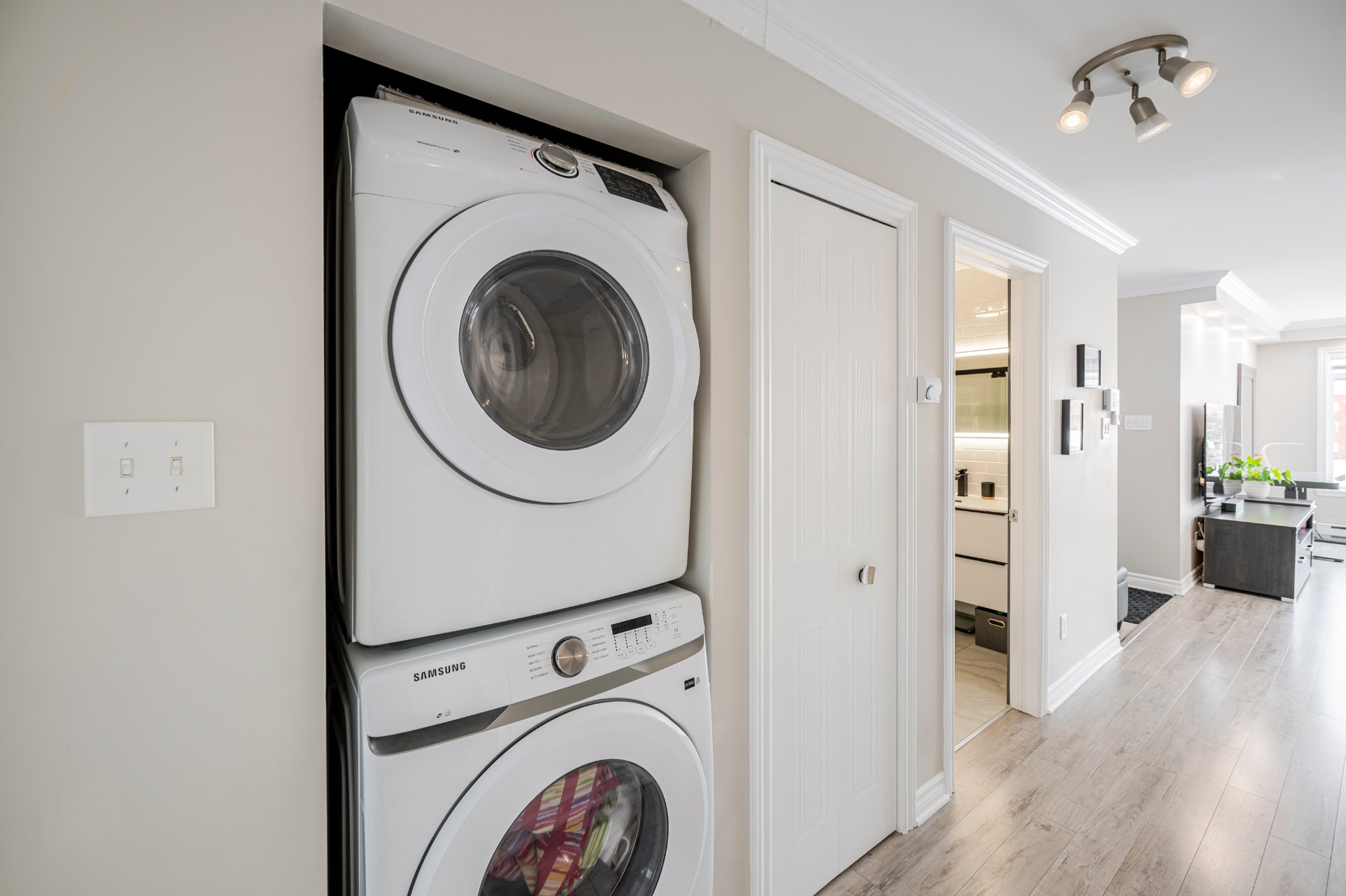 7226 Av. Pierre-De Coubertin