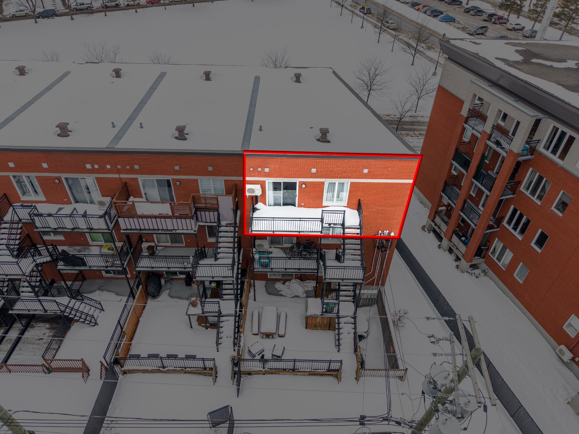 7226 Av. Pierre-De Coubertin