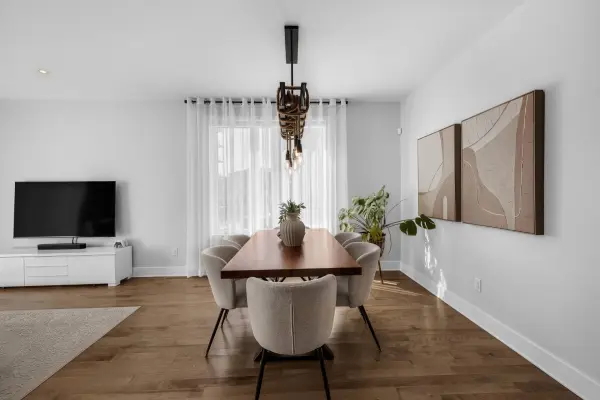 920 Rue du Damier-Argenté