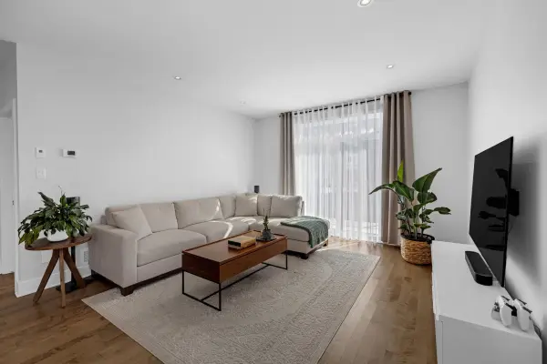 920 Rue du Damier-Argenté