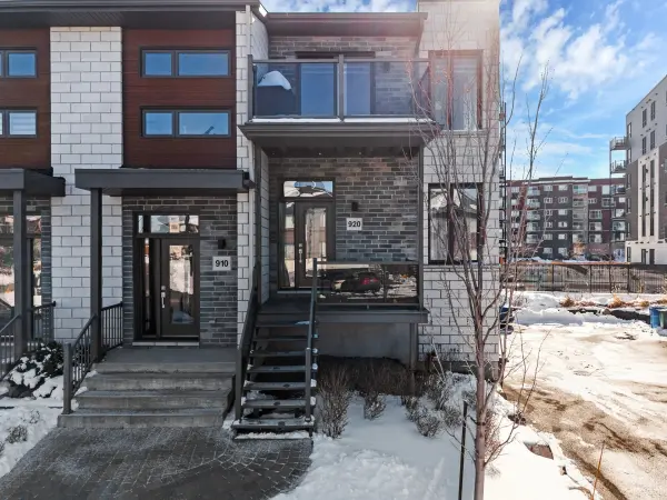 920 Rue du Damier-Argenté