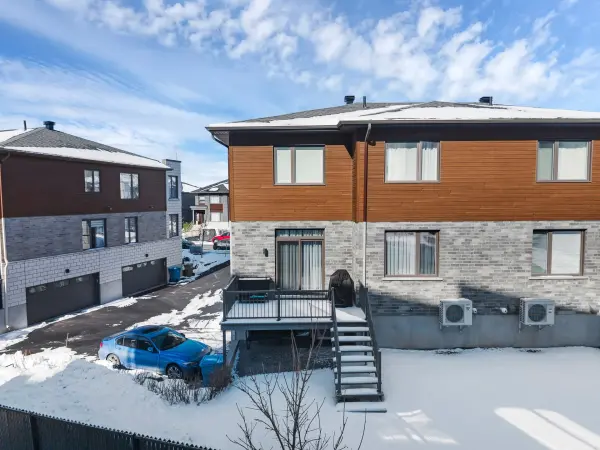 920 Rue du Damier-Argenté