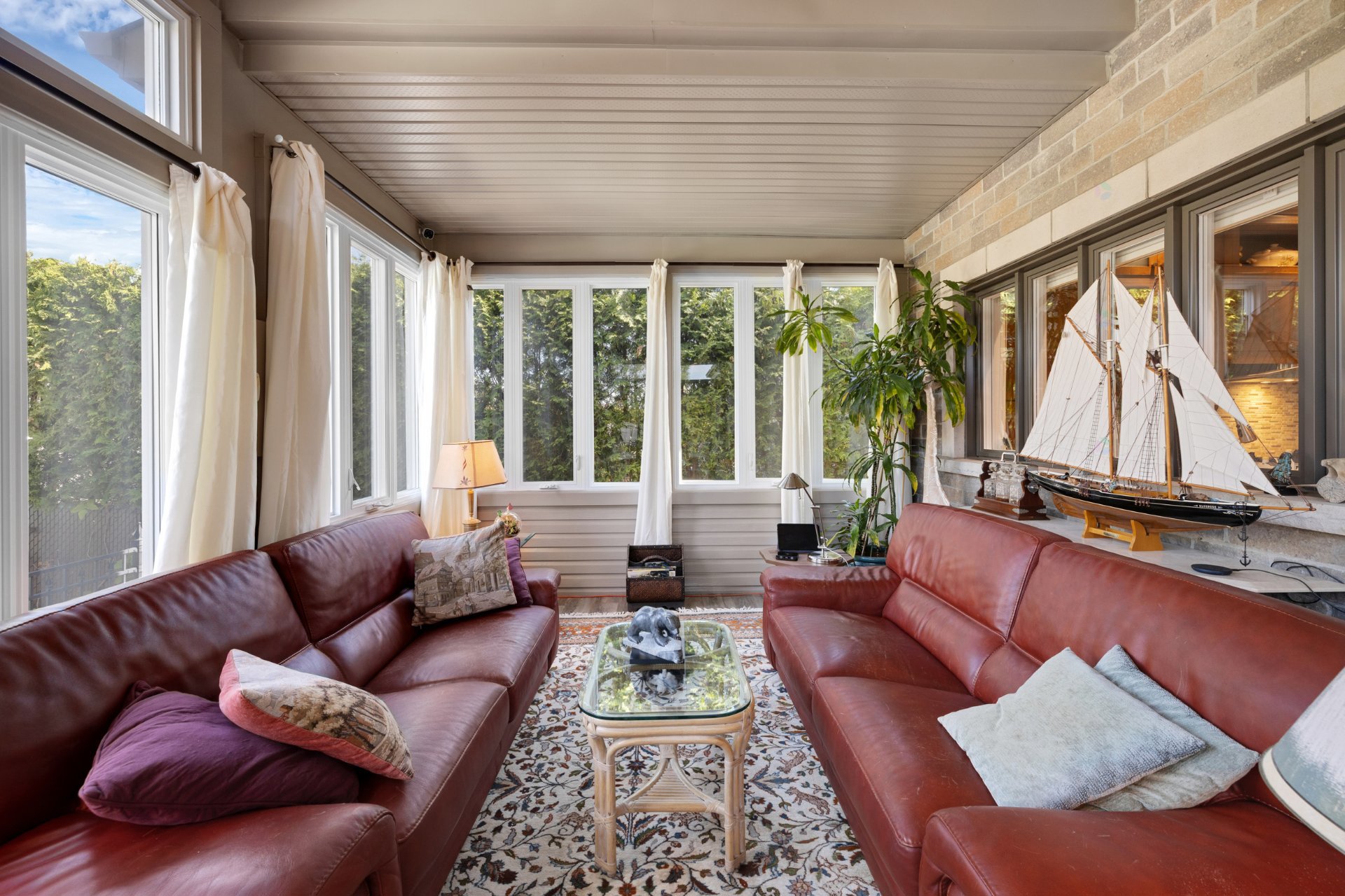 272 Rue du St-Laurent