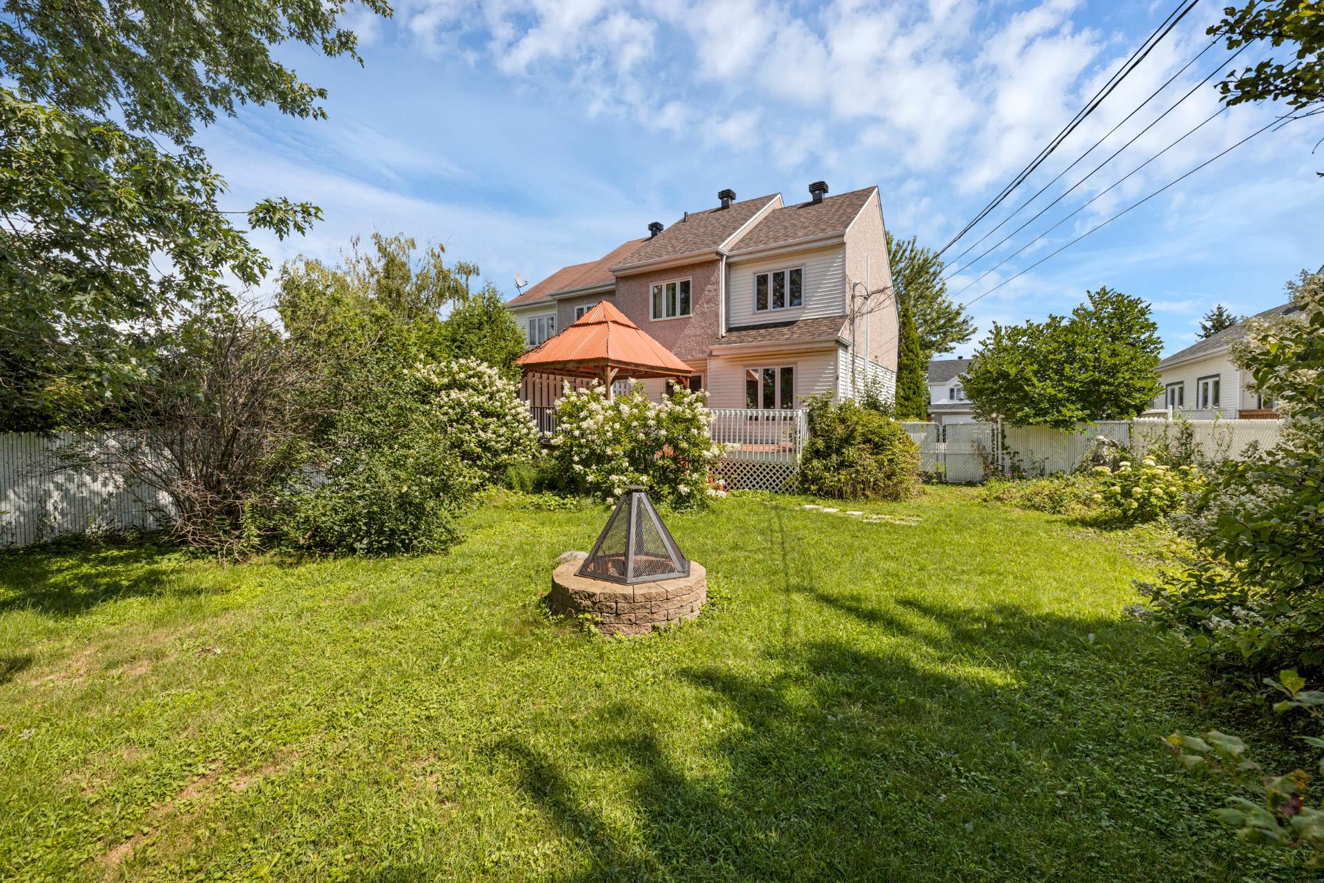 1616 Rue Lécuyer