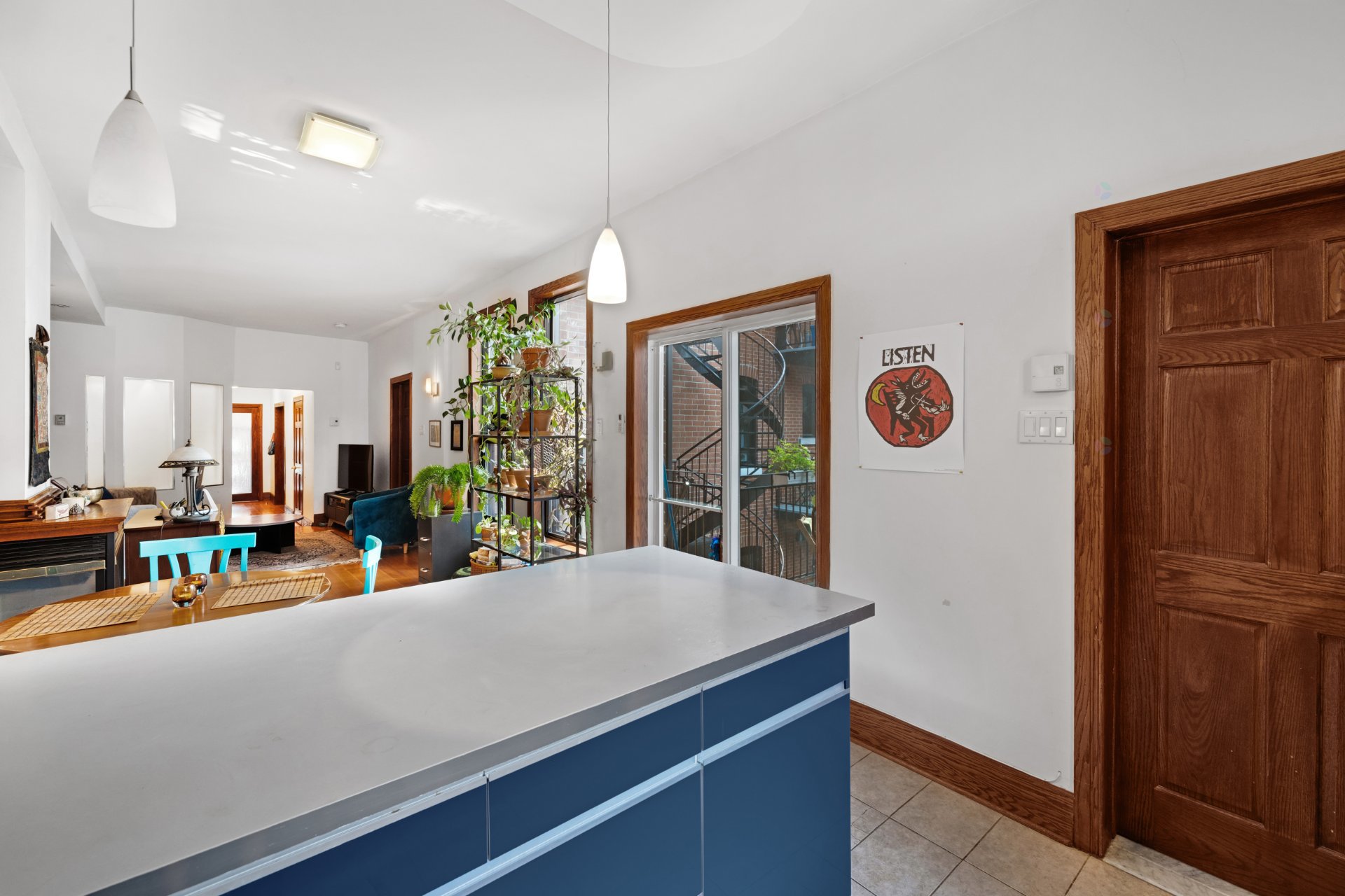 3692 Rue Drolet