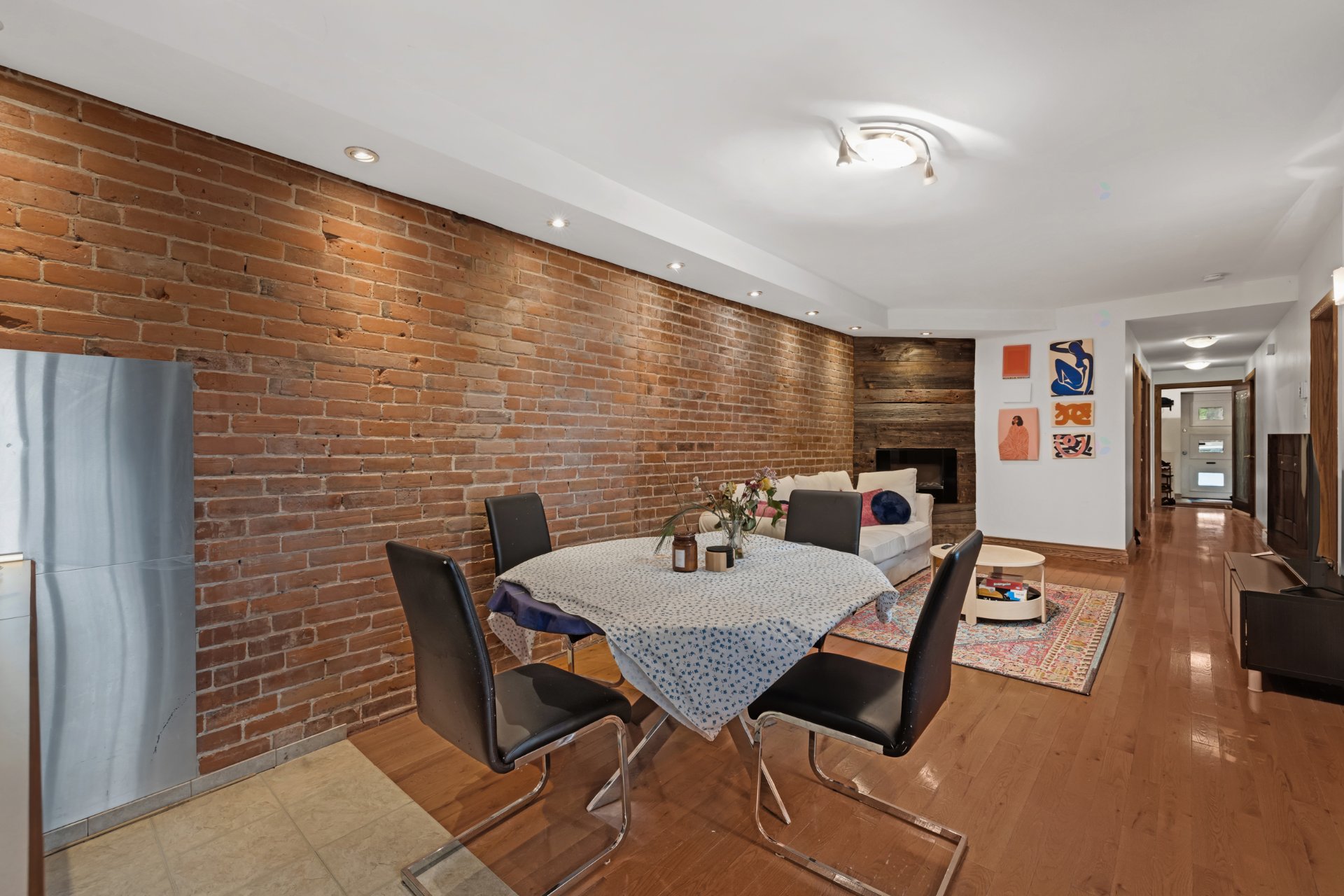 3692 Rue Drolet