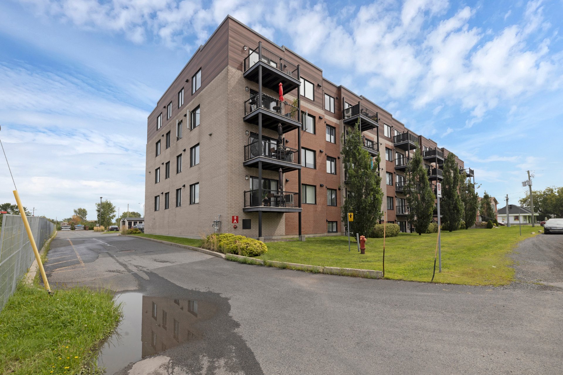1691 Route Marie-Victorin, app. 409