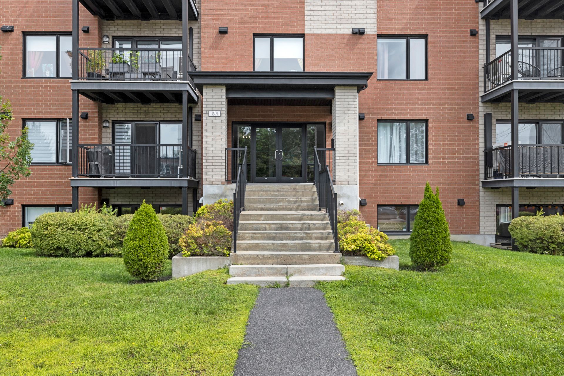 1691 Route Marie-Victorin, app. 409