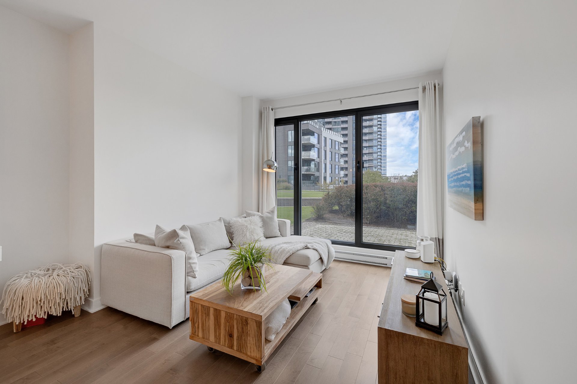 299 Rue de la Rotonde, app. 209